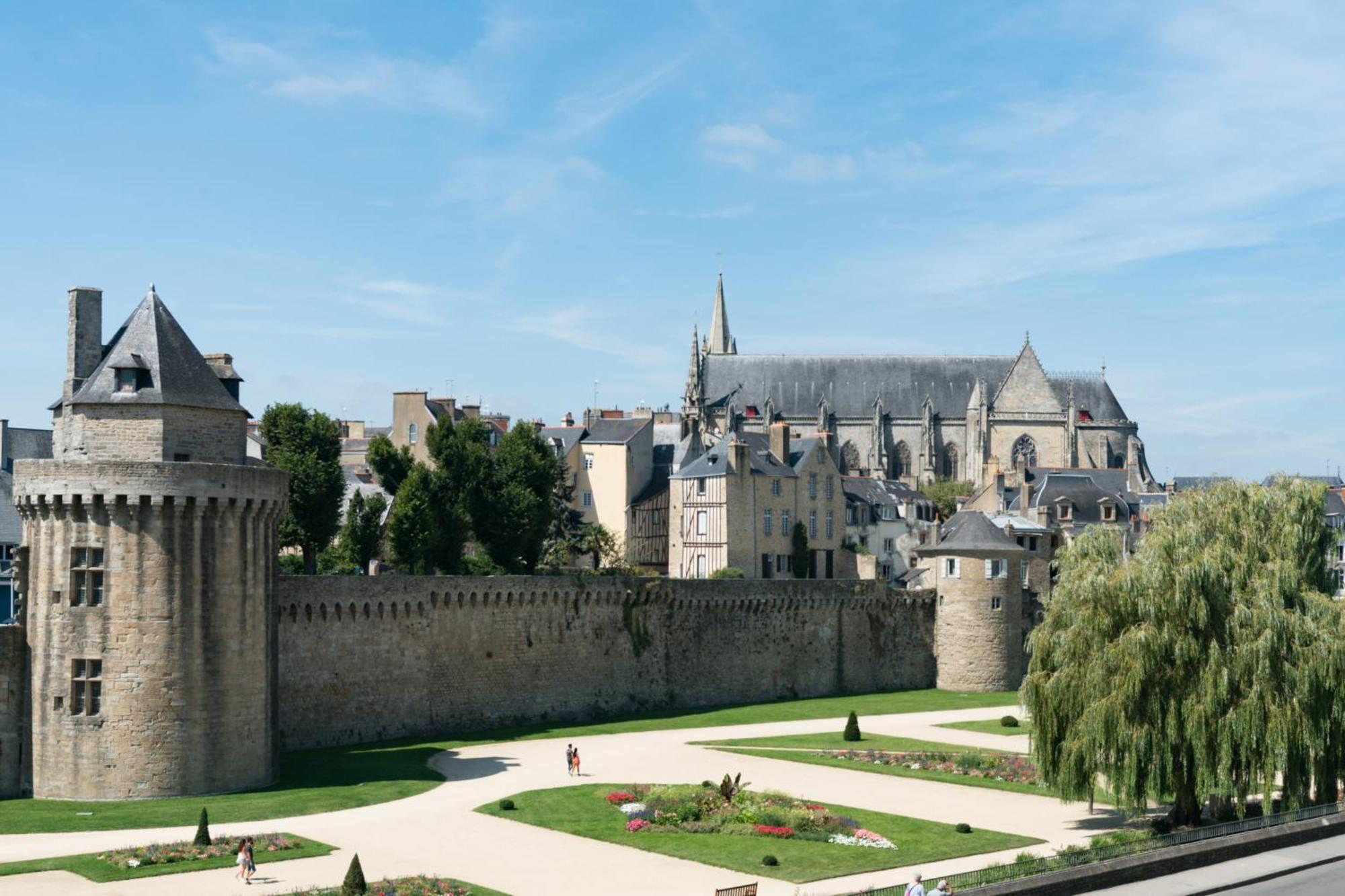 Kyriad Vannes Centre Ville Екстер'єр фото