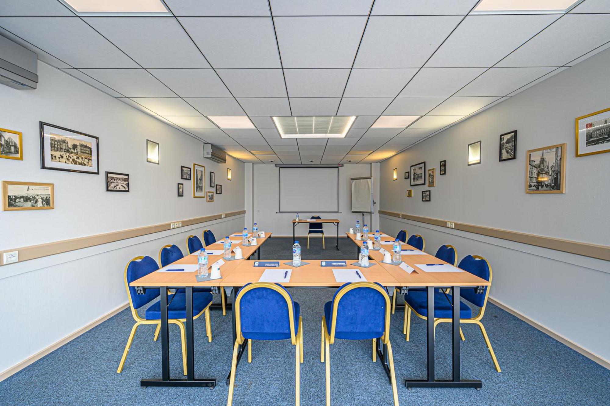 Kyriad Vannes Centre Ville Екстер'єр фото
